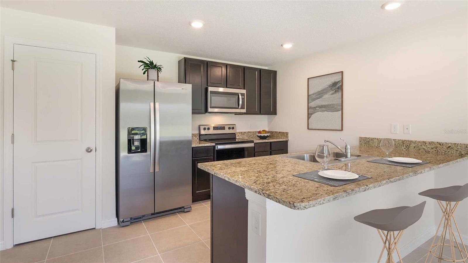 7812 WHEAT STONE DR, ZEPHYRHILLS, FL, 33540