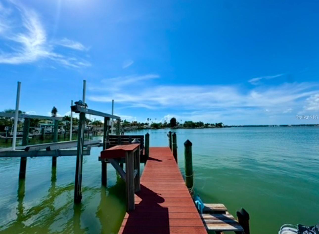 15307 HARBOR DR, MADEIRA BEACH, FL, 33708