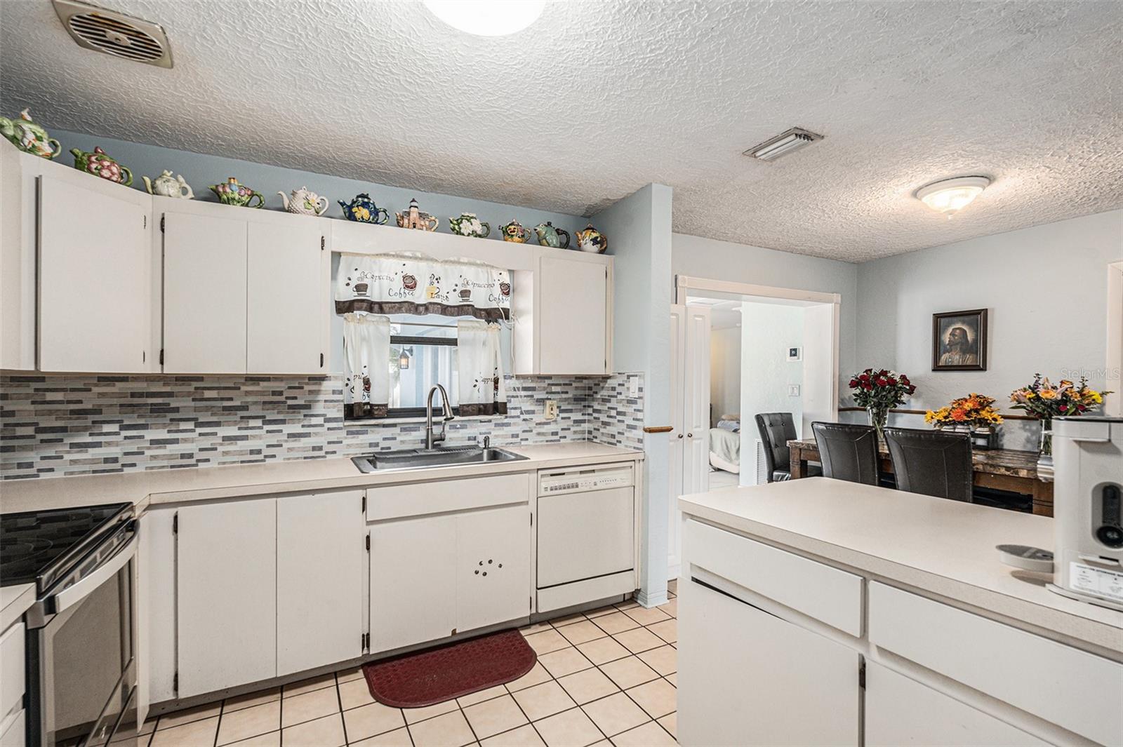2833 56TH LN N, ST PETERSBURG, FL, 33710
