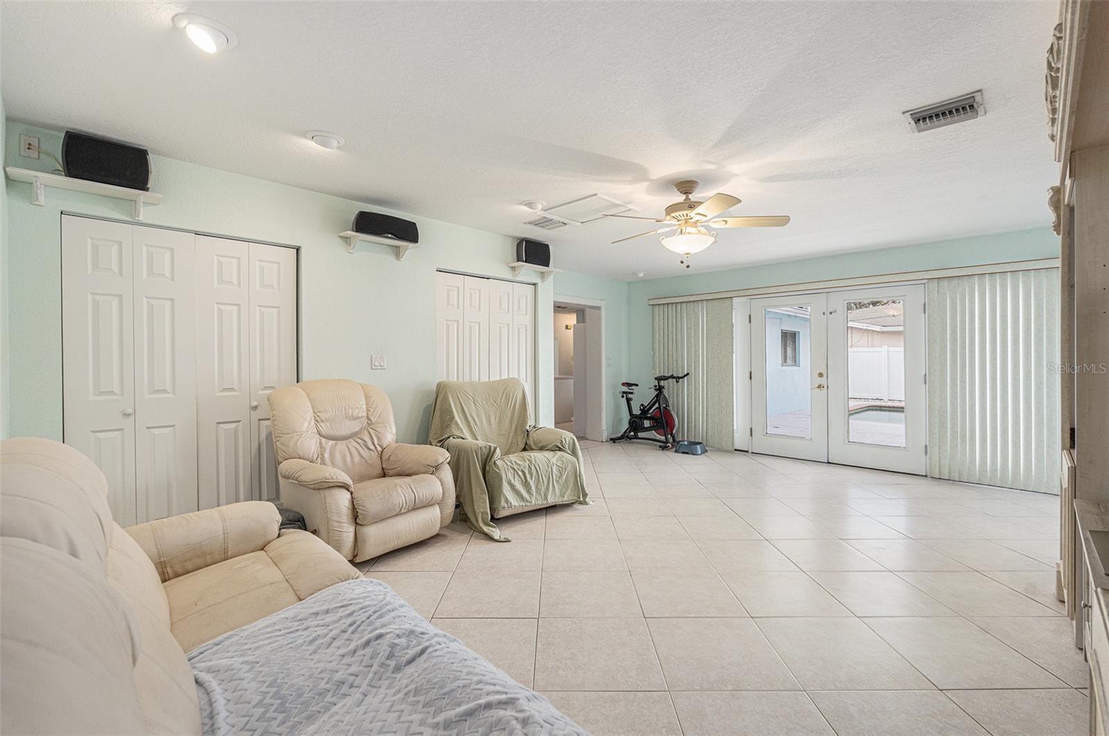 2833 56TH LN N, ST PETERSBURG, FL, 33710