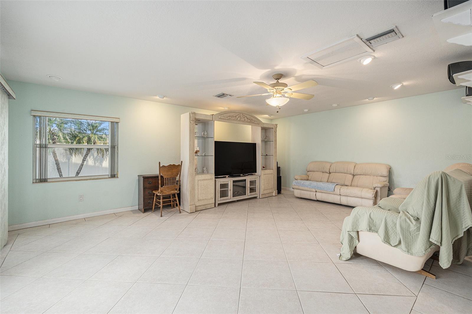 2833 56TH LN N, ST PETERSBURG, FL, 33710