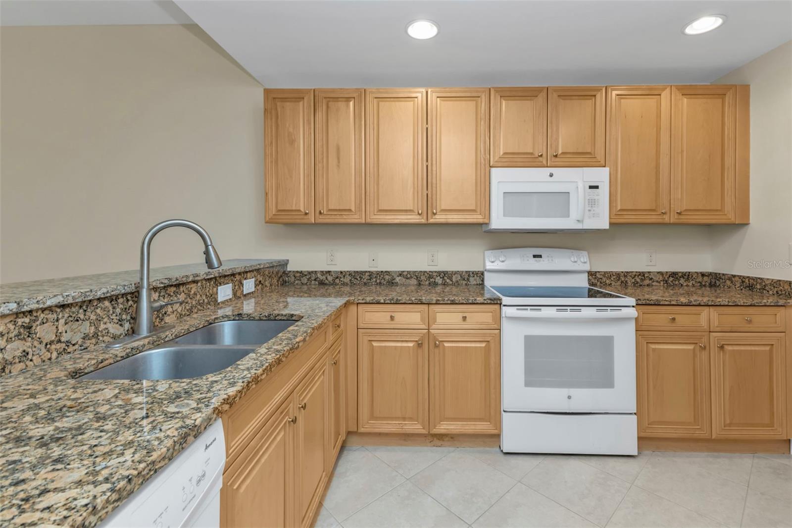 240 W END DR #412, PUNTA GORDA, FL, 33950