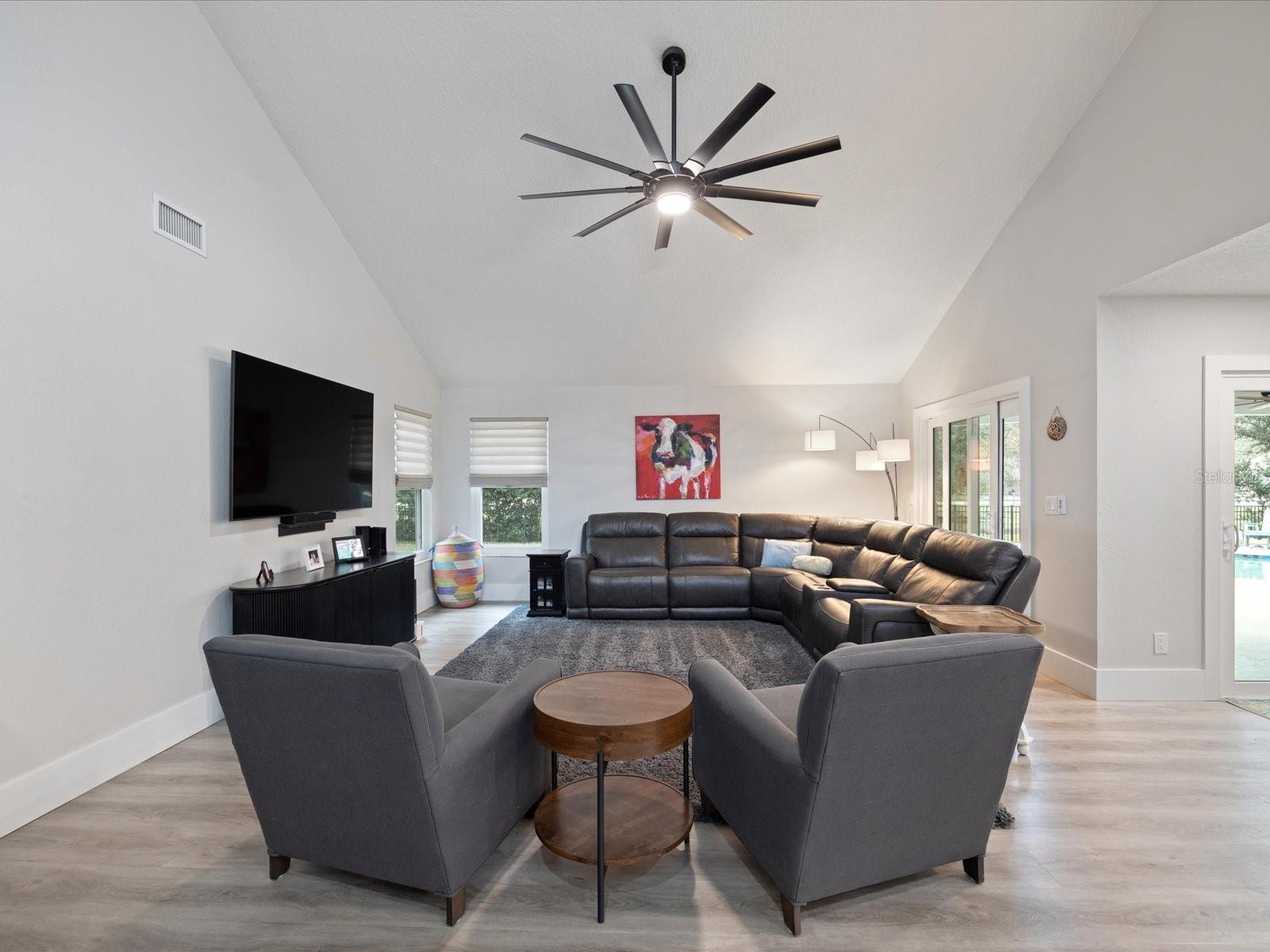 1492 EXCALIBER DR, CLEARWATER, FL, 33764