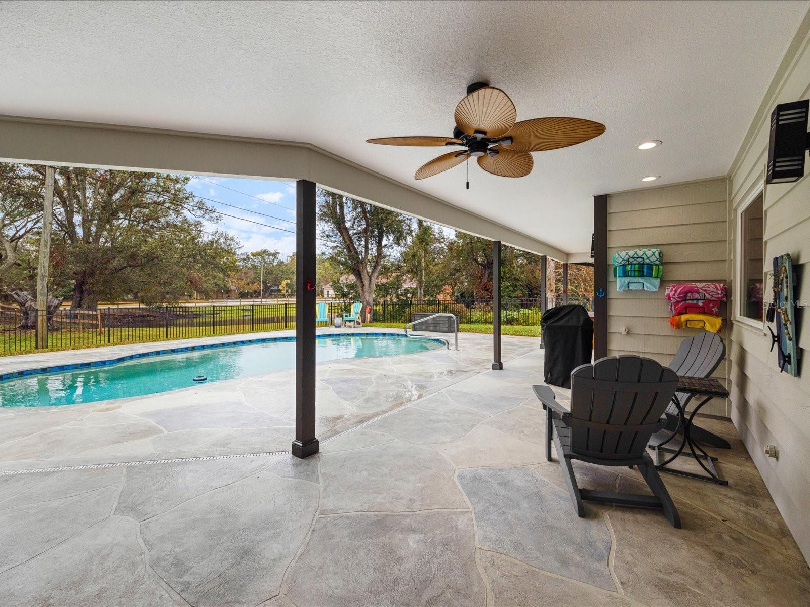 1492 EXCALIBER DR, CLEARWATER, FL, 33764