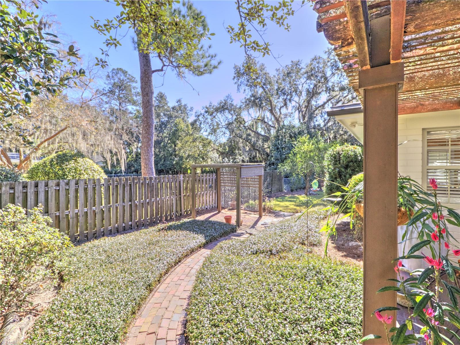 1209 SE 17TH AVE, OCALA, FL, 34471