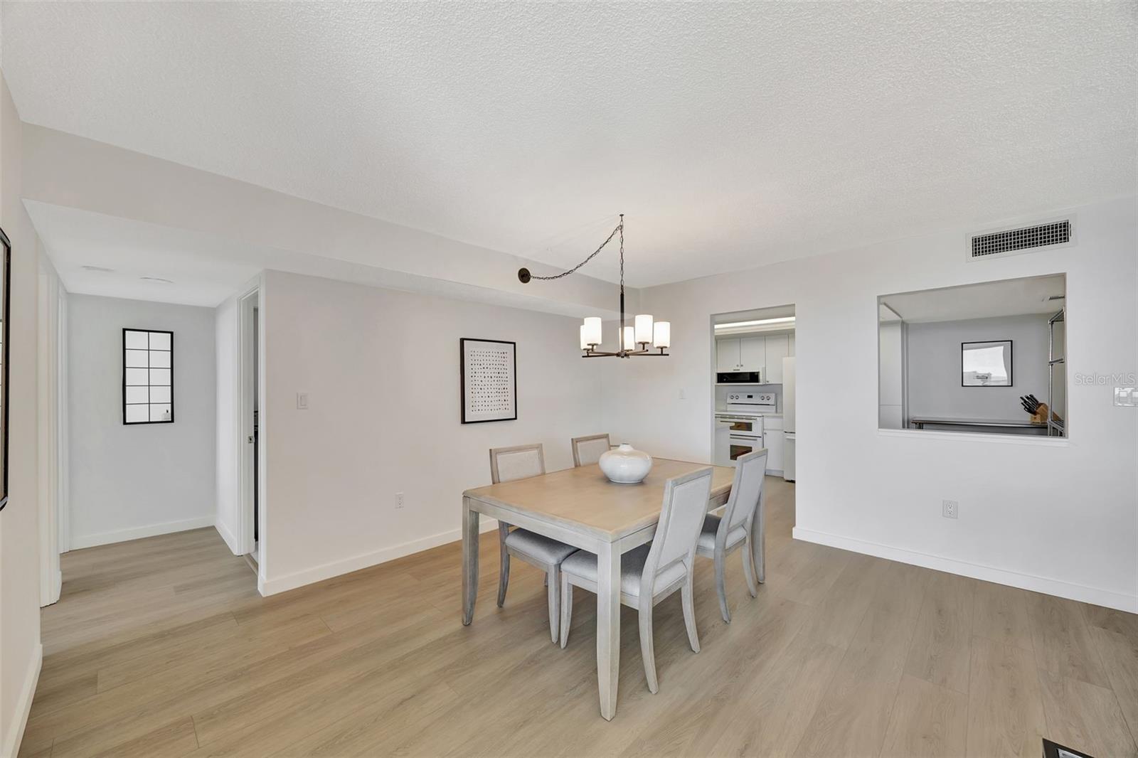 400 ISLAND WAY #903, CLEARWATER BEACH, FL, 33767