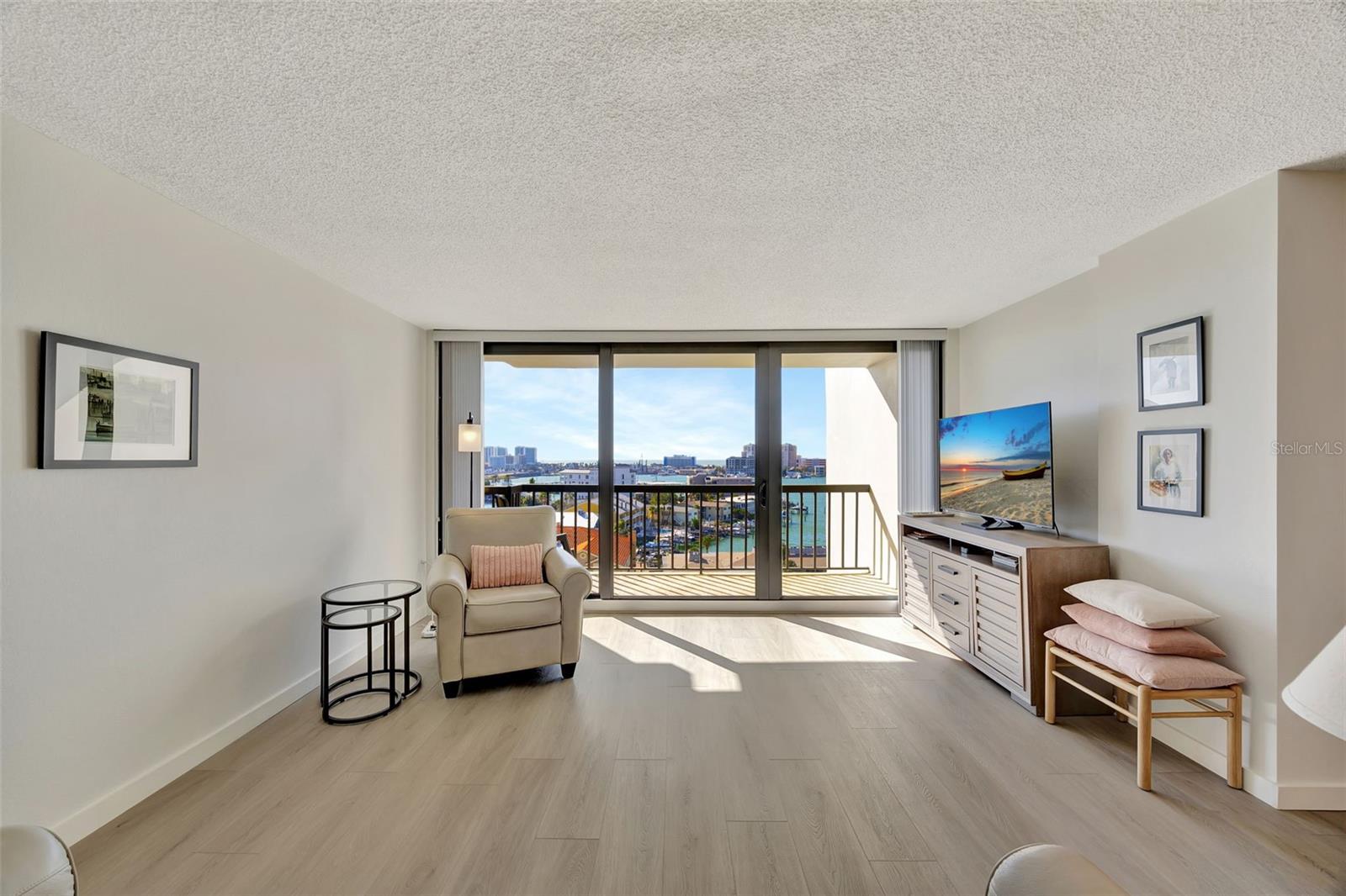 400 ISLAND WAY #903, CLEARWATER BEACH, FL, 33767