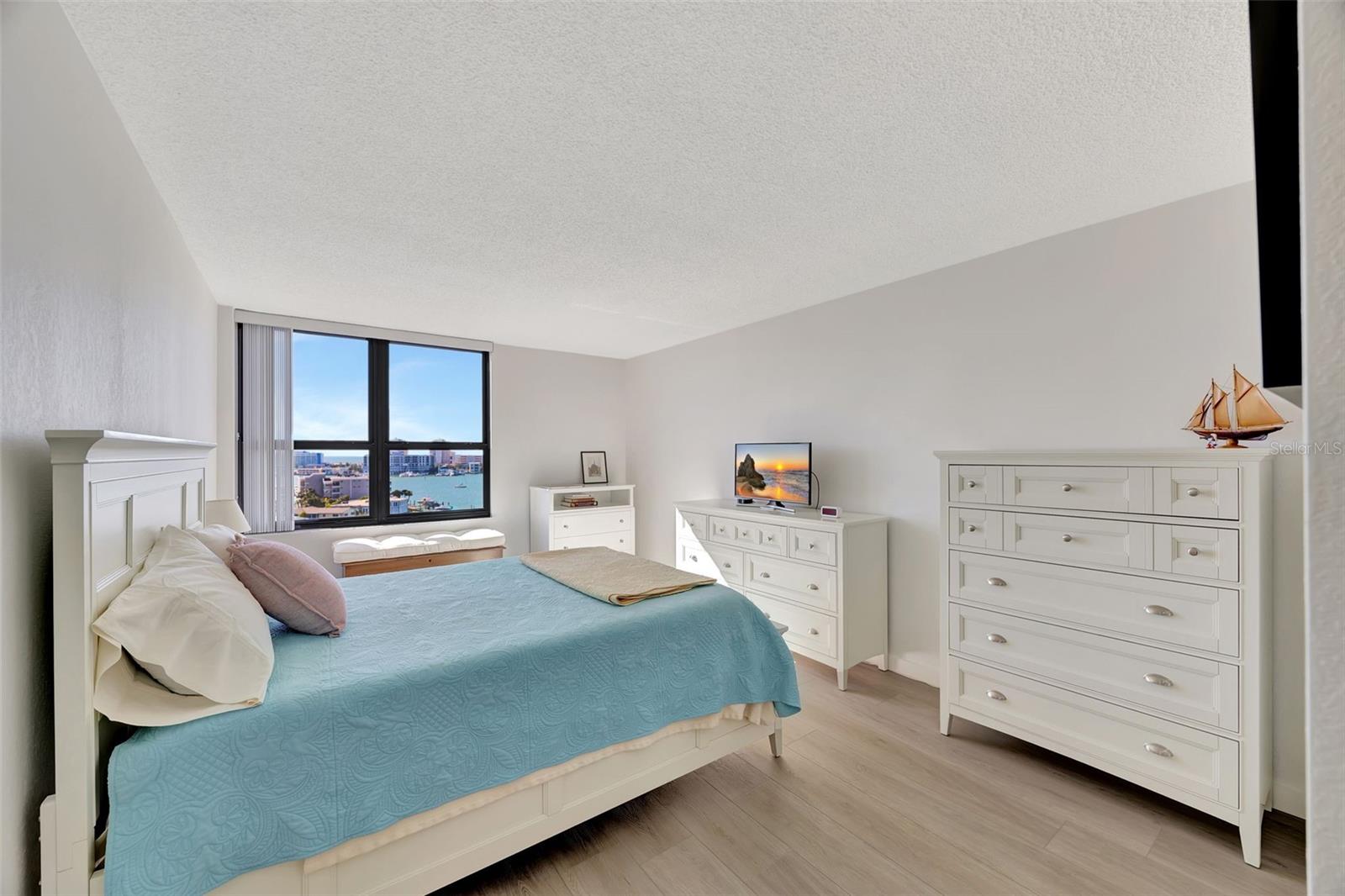 400 ISLAND WAY #903, CLEARWATER BEACH, FL, 33767
