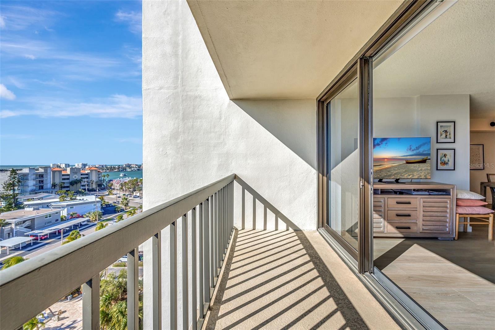 400 ISLAND WAY #903, CLEARWATER BEACH, FL, 33767
