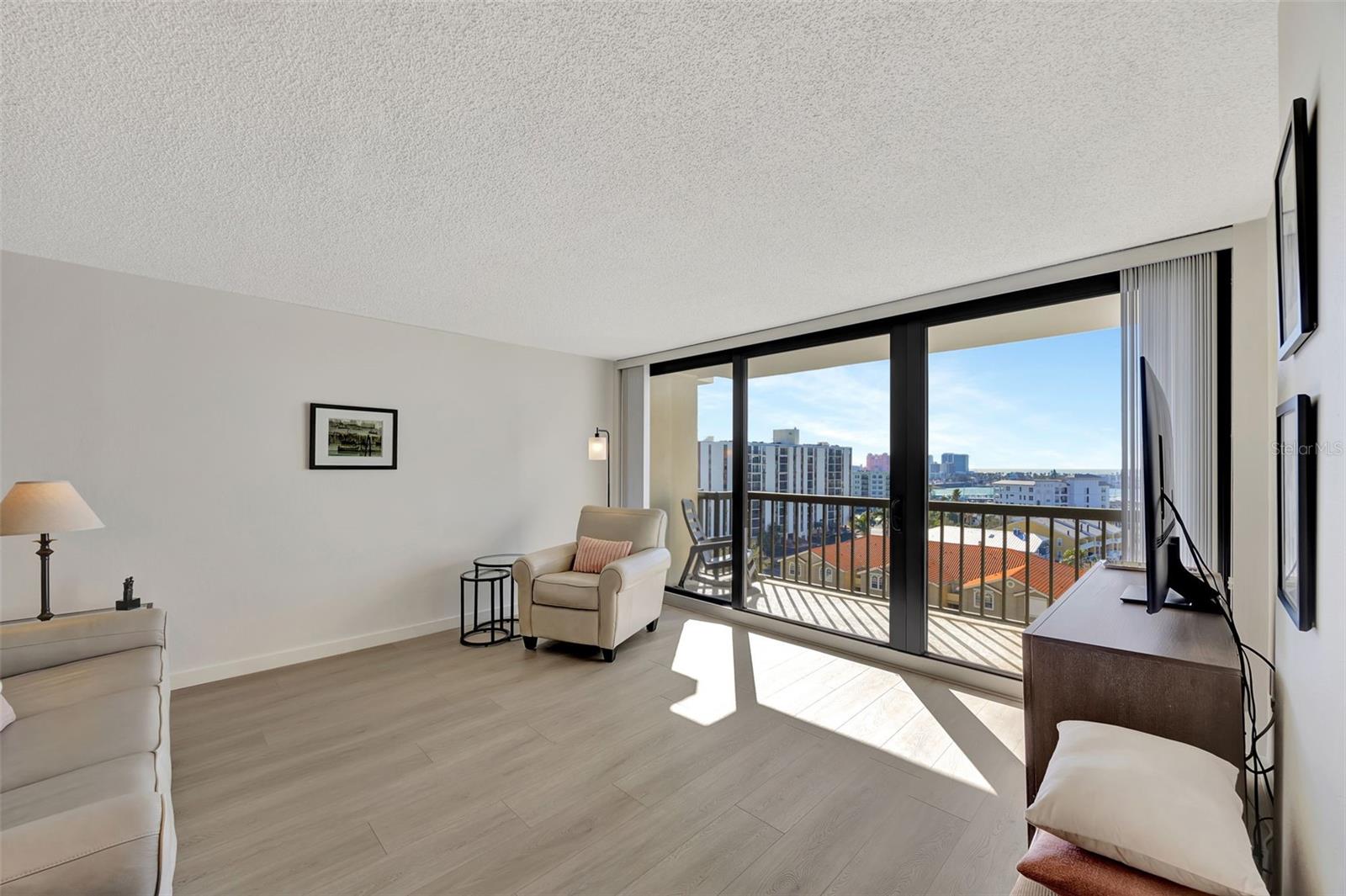 400 ISLAND WAY #903, CLEARWATER BEACH, FL, 33767