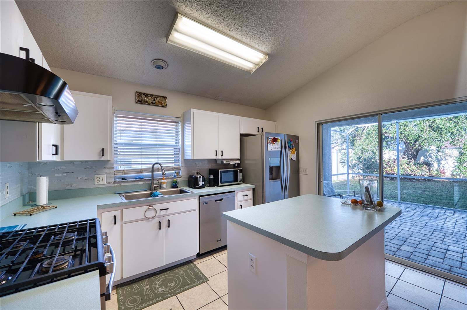 6334 YELLOWTOP DR, LAKEWOOD RANCH, FL, 34202
