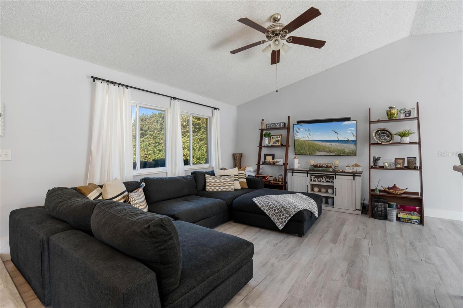 373 BLYTHVILLE AVE, DELTONA, FL, 32725