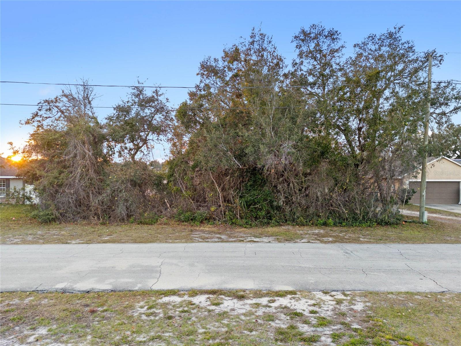 2599 HILLVIEW CIR, DELTONA, FL, 32725