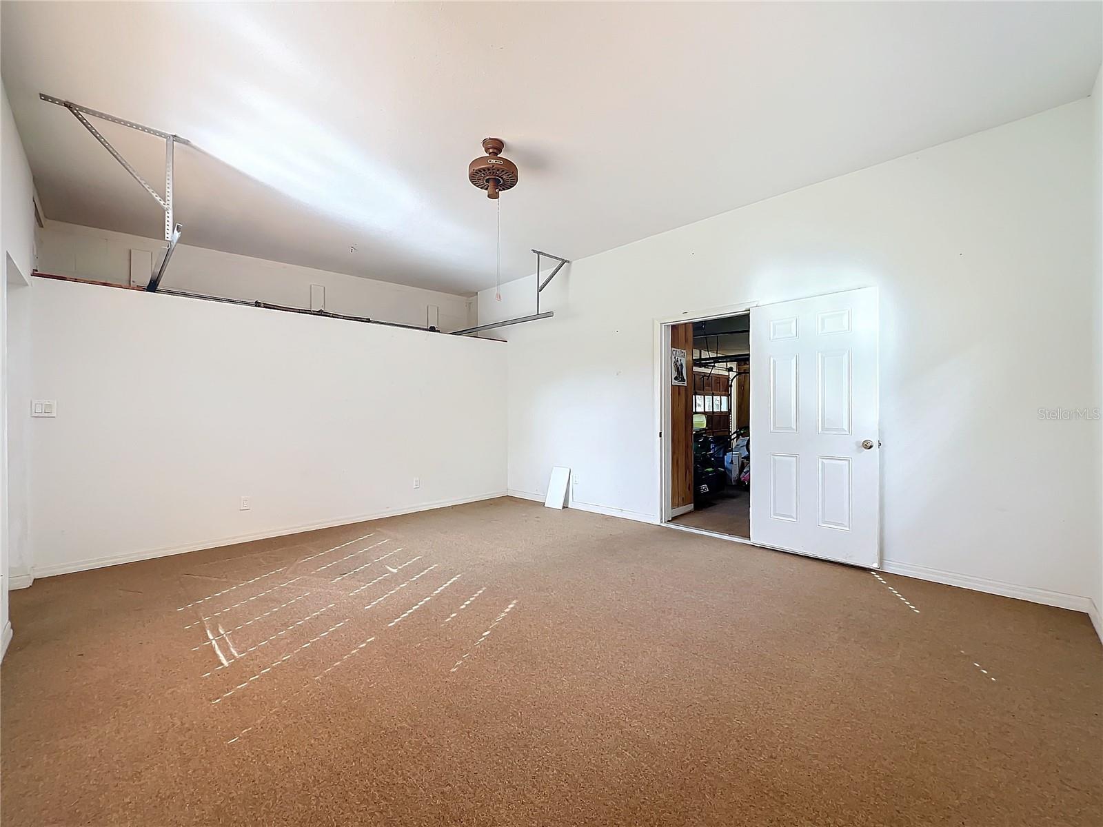 1130 ELYSIUM BLVD, MOUNT DORA, FL, 32757