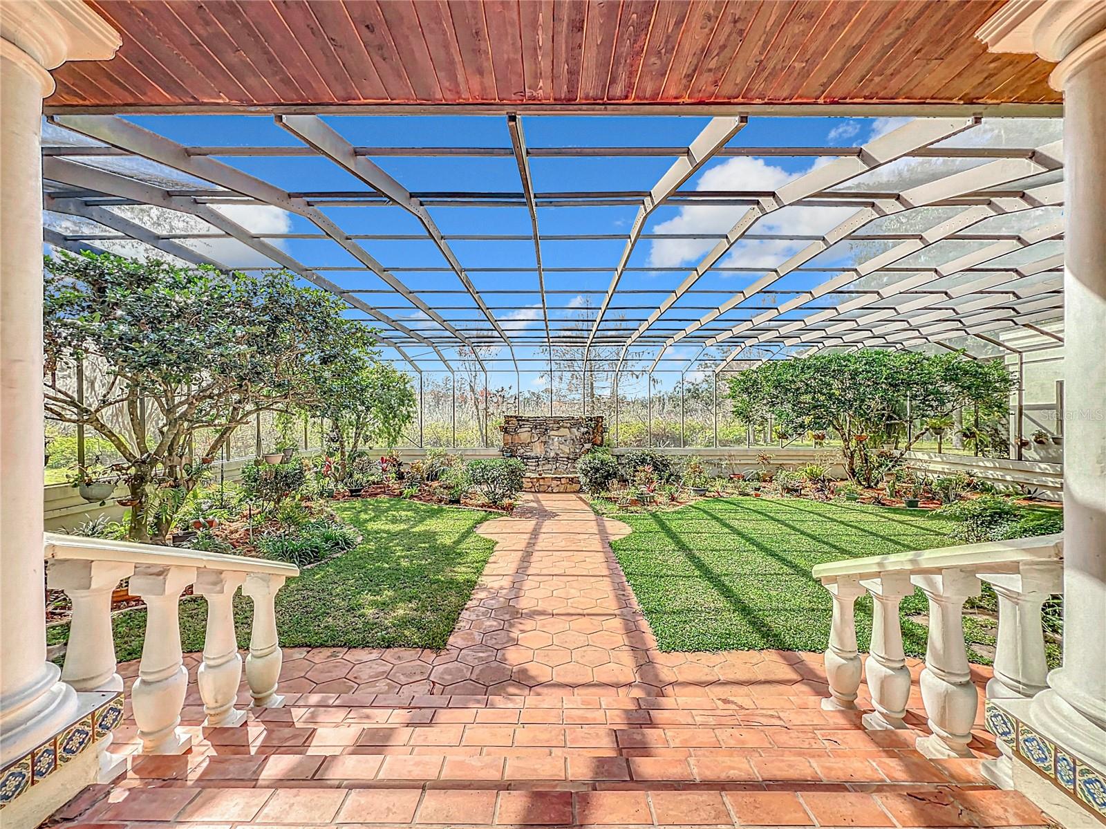 1130 ELYSIUM BLVD, MOUNT DORA, FL, 32757