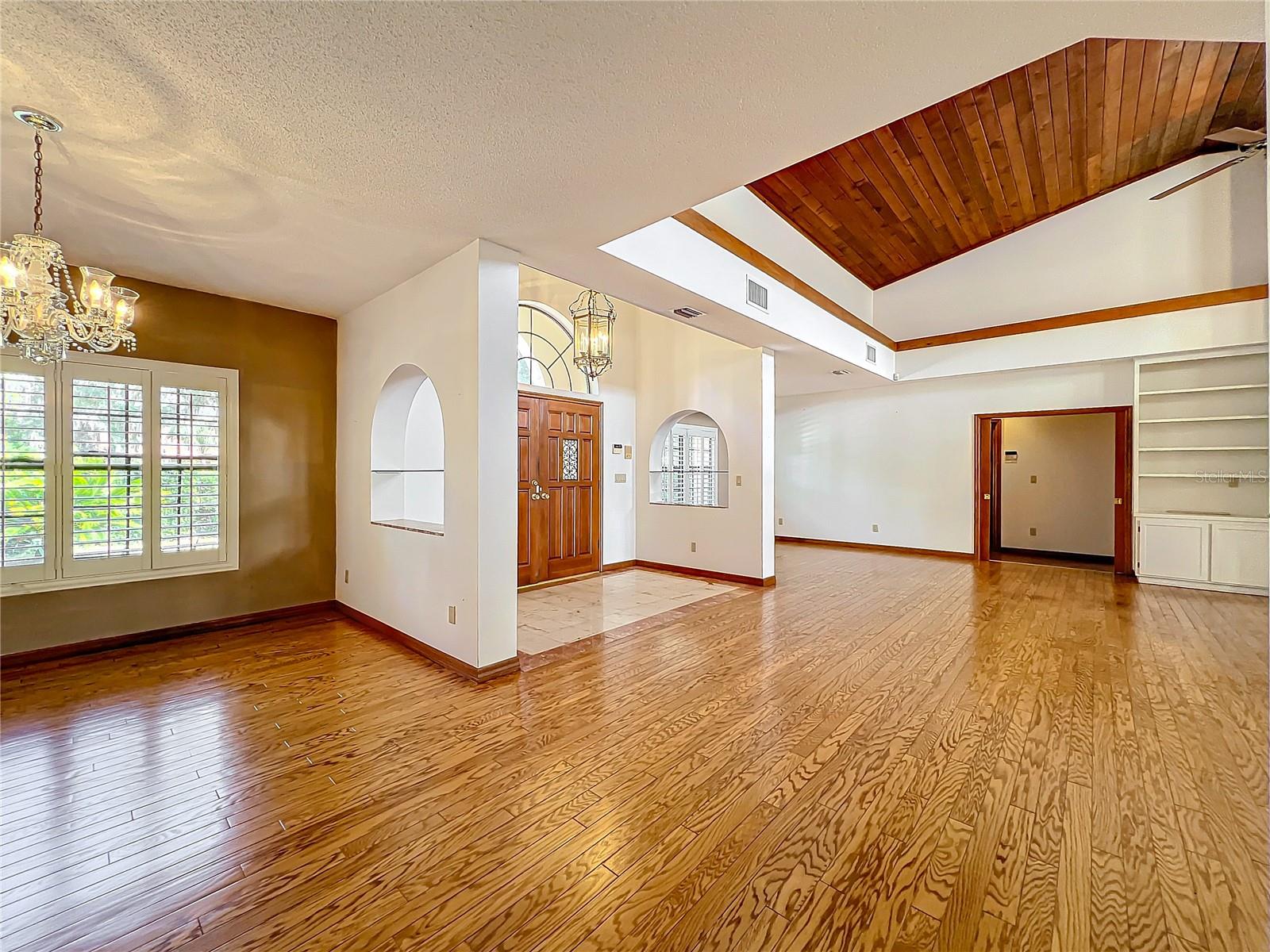 1130 ELYSIUM BLVD, MOUNT DORA, FL, 32757