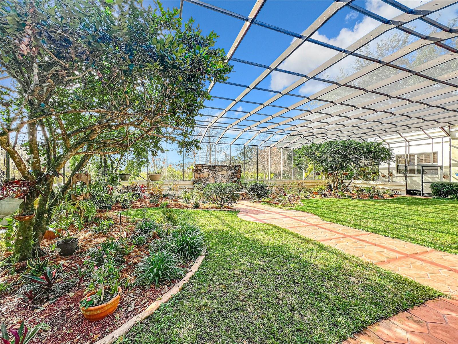 1130 ELYSIUM BLVD, MOUNT DORA, FL, 32757