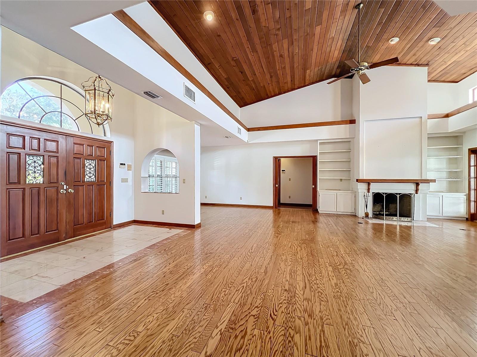 1130 ELYSIUM BLVD, MOUNT DORA, FL, 32757