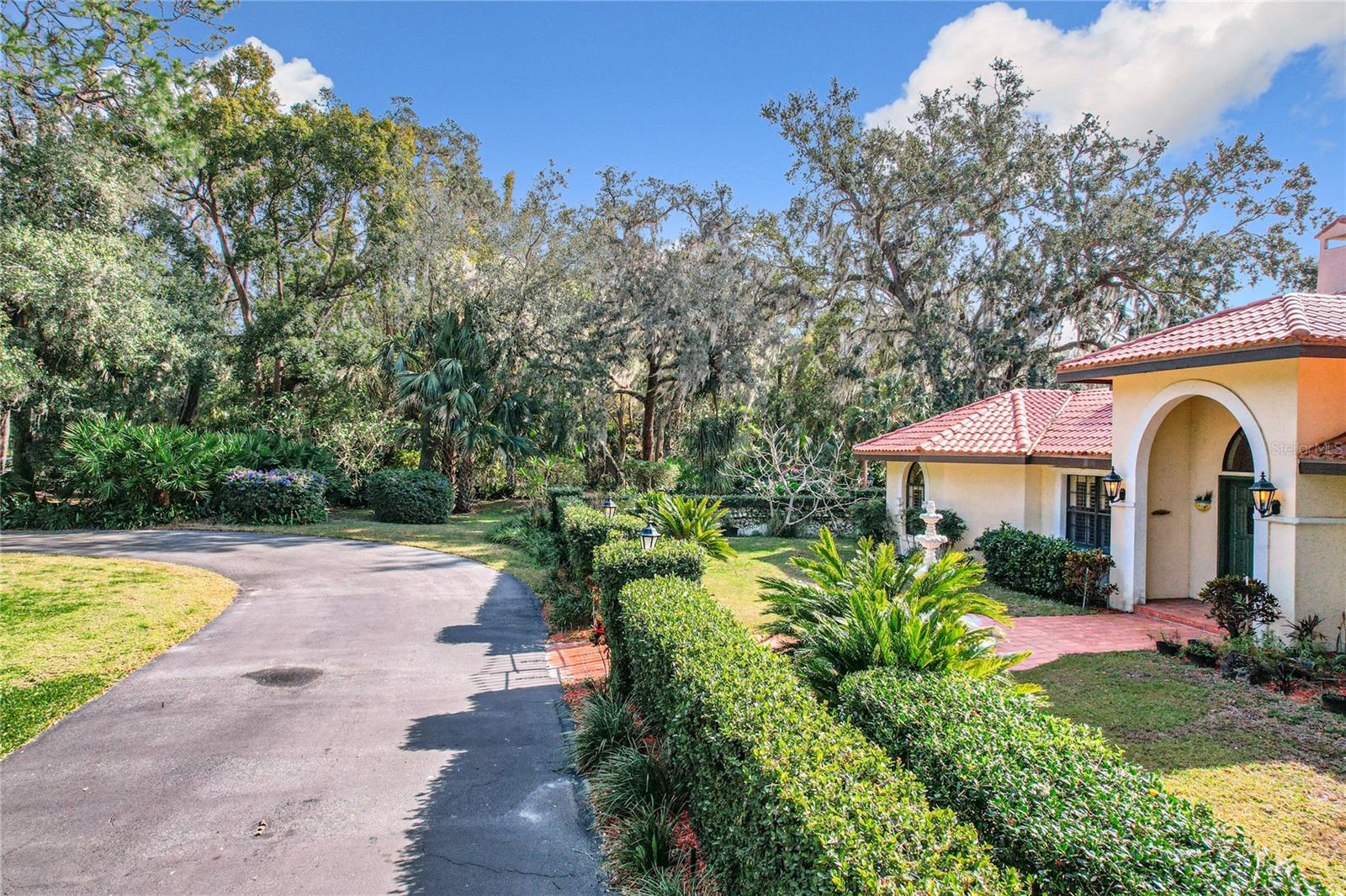 1130 ELYSIUM BLVD, MOUNT DORA, FL, 32757
