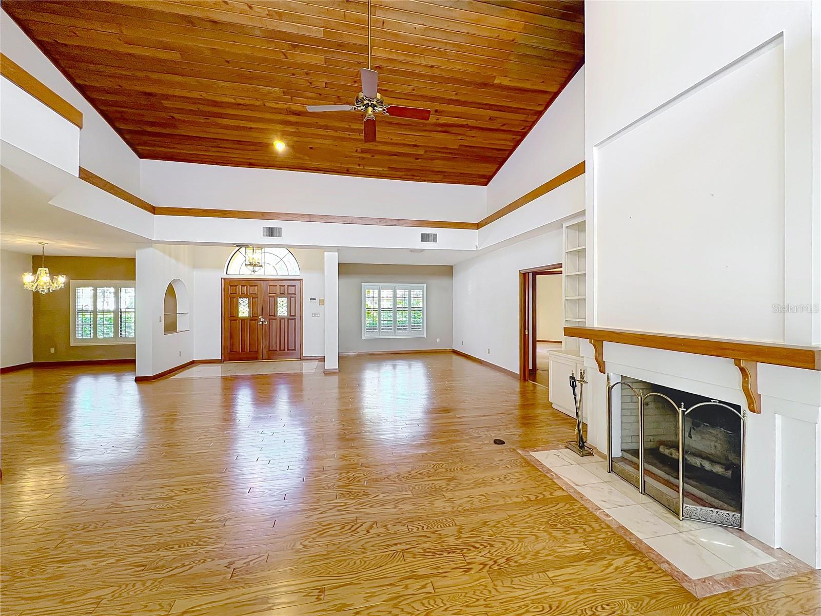 1130 ELYSIUM BLVD, MOUNT DORA, FL, 32757