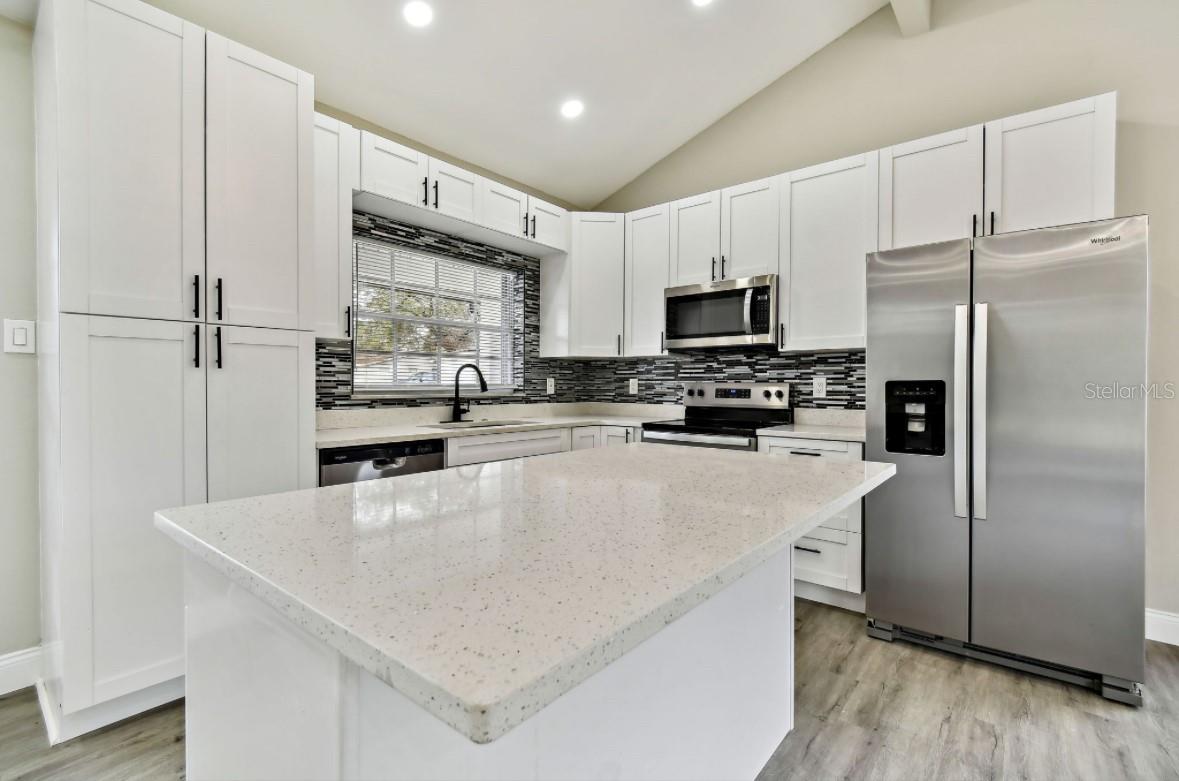 516 HIGHVIEW CIR N, BRANDON, FL, 33510