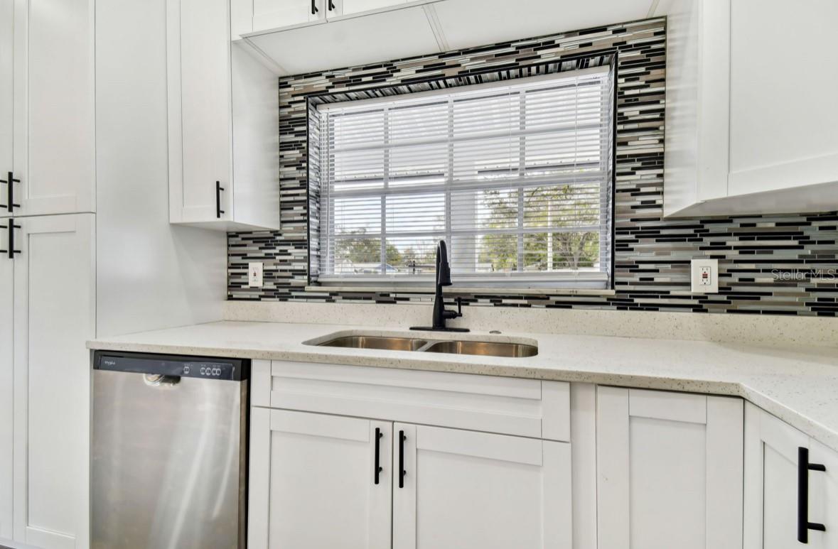 516 HIGHVIEW CIR N, BRANDON, FL, 33510