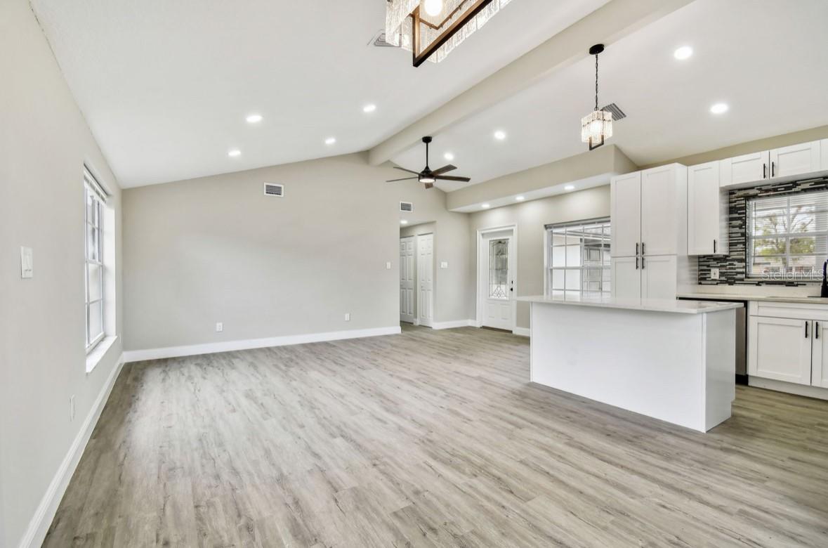 516 HIGHVIEW CIR N, BRANDON, FL, 33510