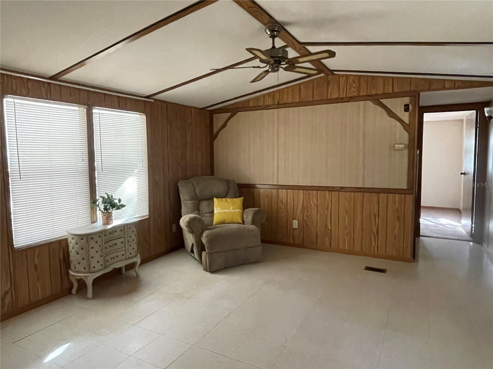 311 STAR LAKE DR, HAWTHORNE, FL, 32640