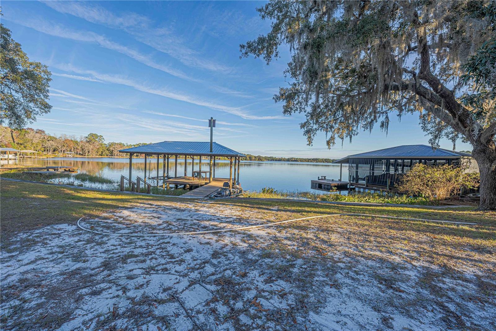 311 STAR LAKE DR, HAWTHORNE, FL, 32640