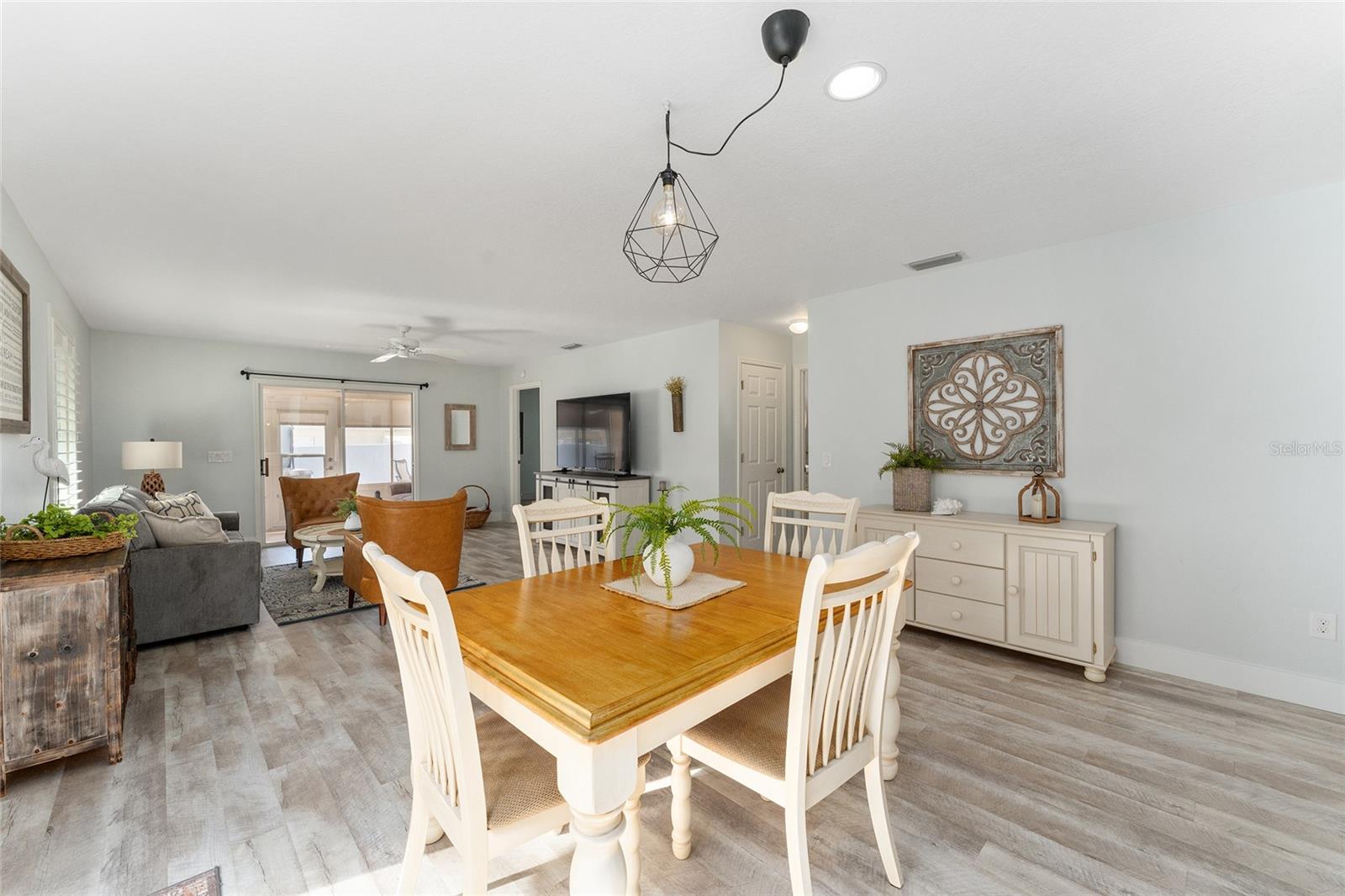 1410 CONCHAS DR, THE VILLAGES, FL, 32162