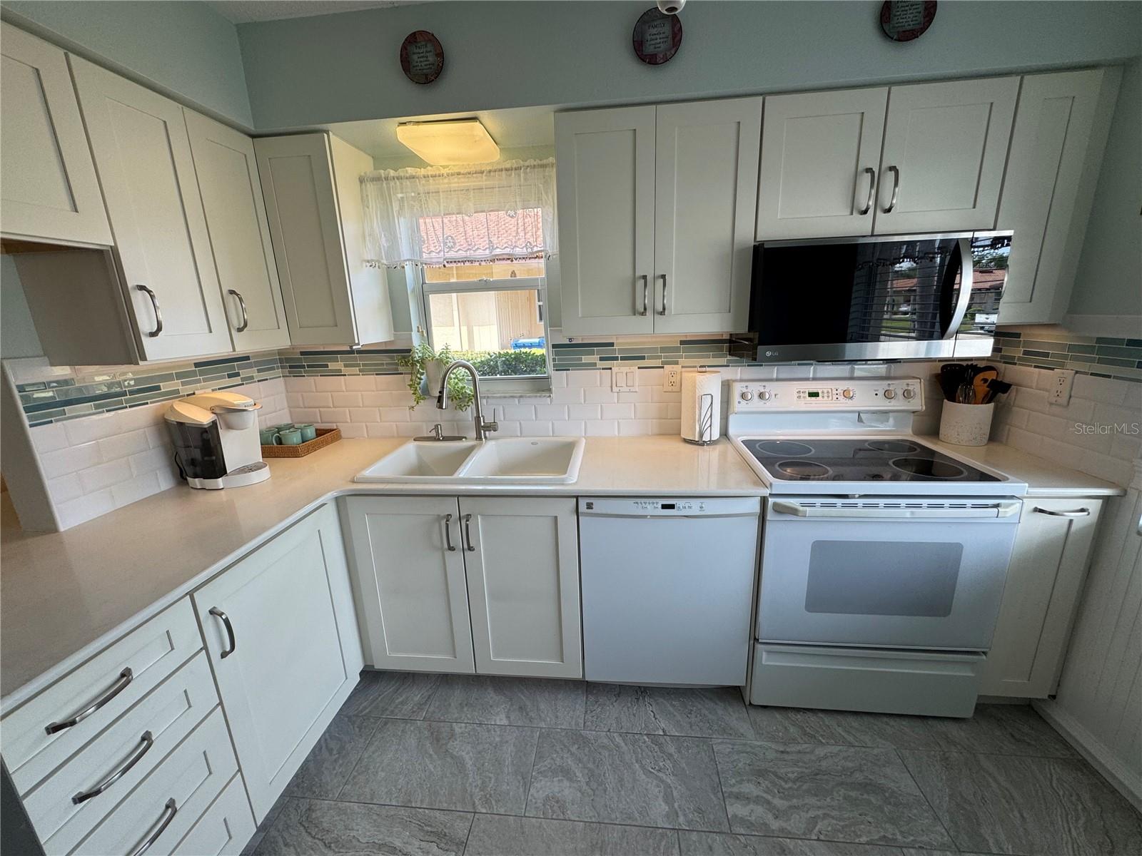 6504 BOWDOIN PL #15, BRADENTON, FL, 34207