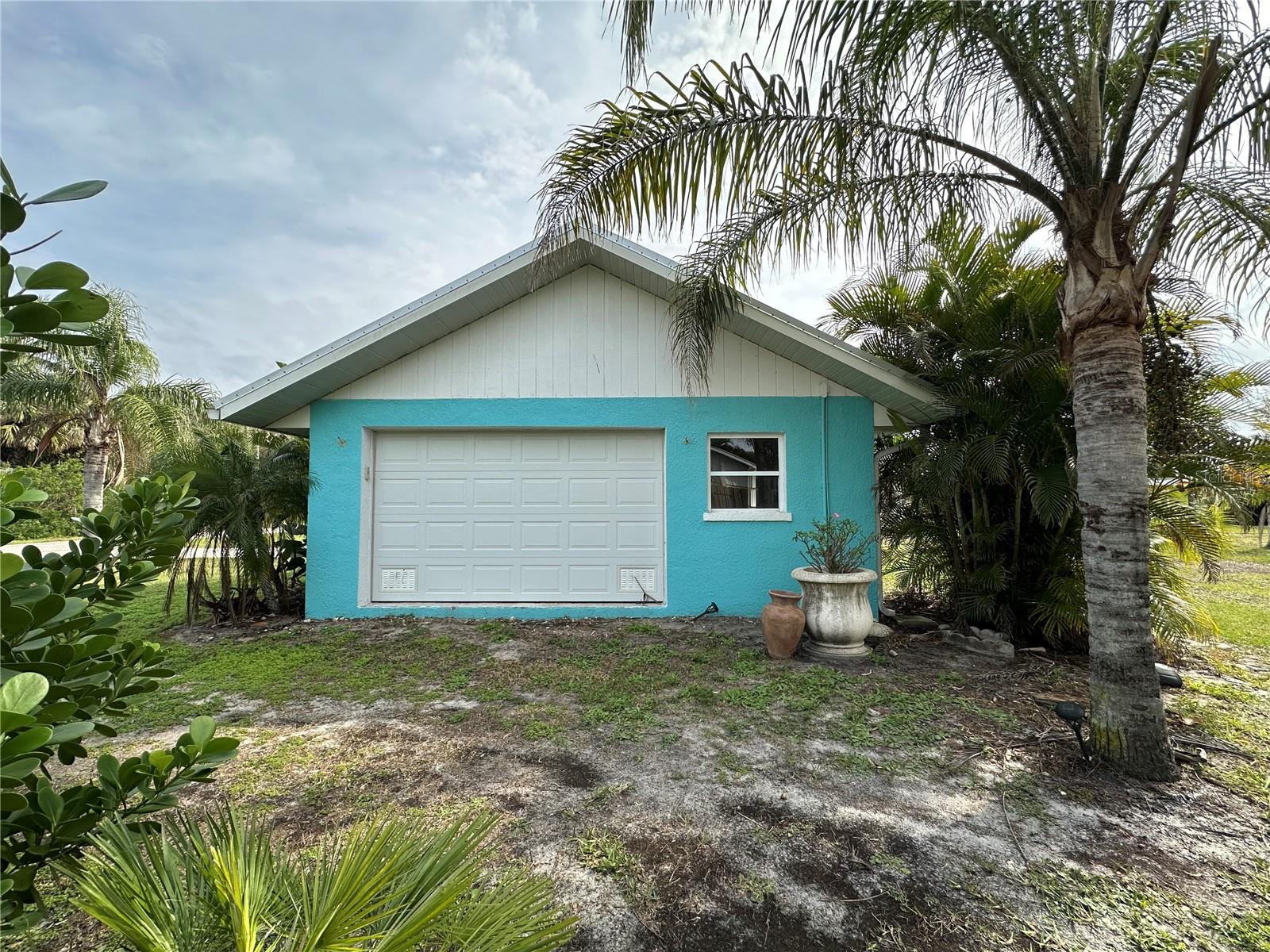 2115 MYRTLE AVE, PUNTA GORDA, FL, 33950