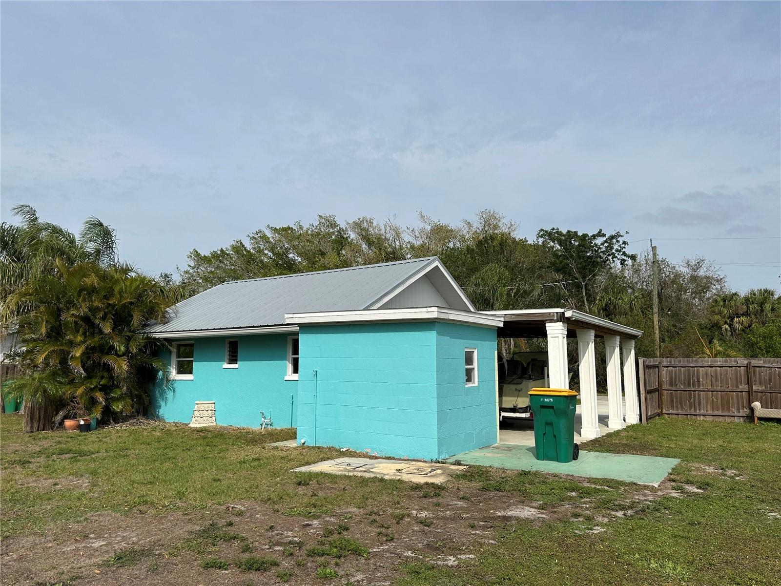 2115 MYRTLE AVE, PUNTA GORDA, FL, 33950
