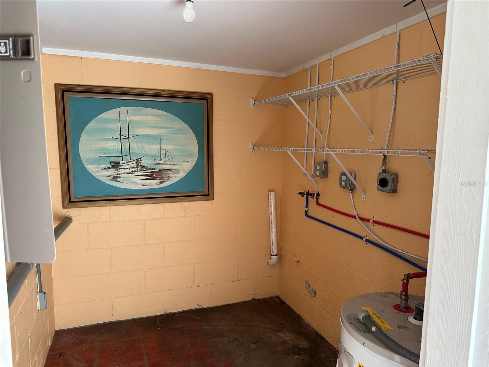 2115 MYRTLE AVE, PUNTA GORDA, FL, 33950
