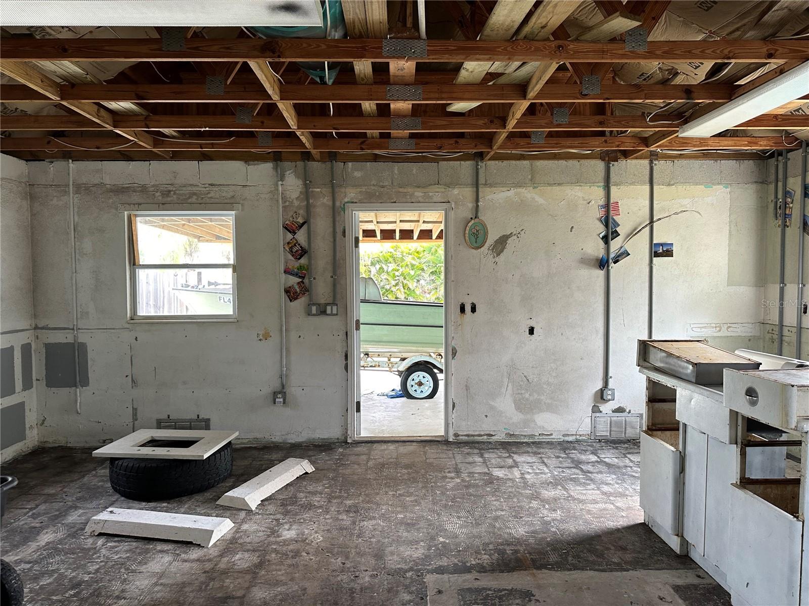 2115 MYRTLE AVE, PUNTA GORDA, FL, 33950