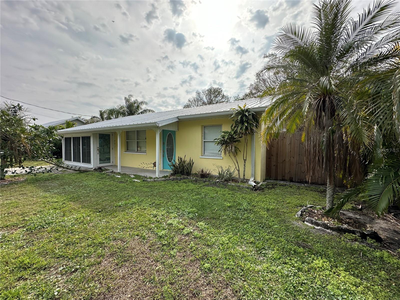 2115 MYRTLE AVE, PUNTA GORDA, FL, 33950