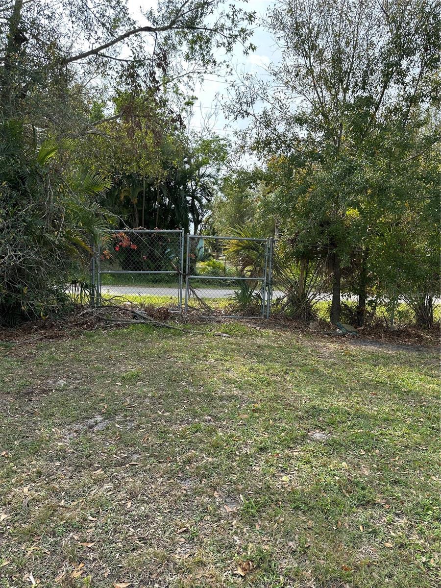 2115 MYRTLE AVE, PUNTA GORDA, FL, 33950
