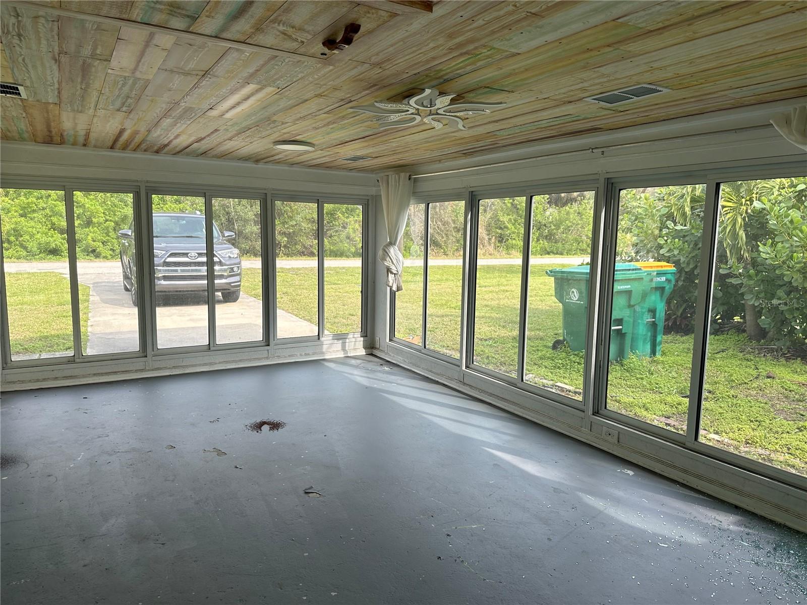 2115 MYRTLE AVE, PUNTA GORDA, FL, 33950
