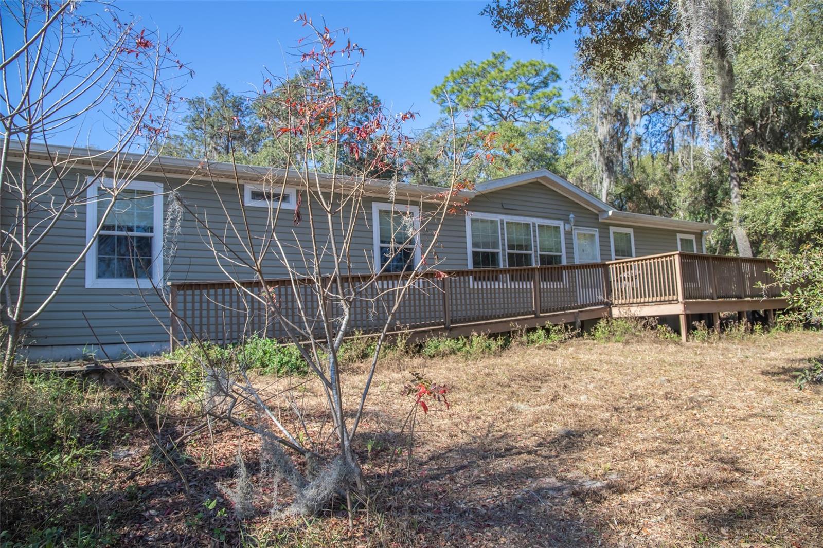 240 SWAN LAKE DR, MELROSE, FL, 32666