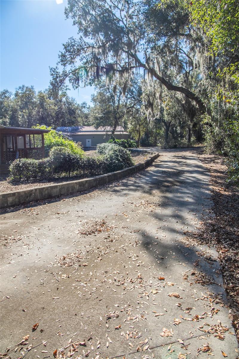 240 SWAN LAKE DR, MELROSE, FL, 32666