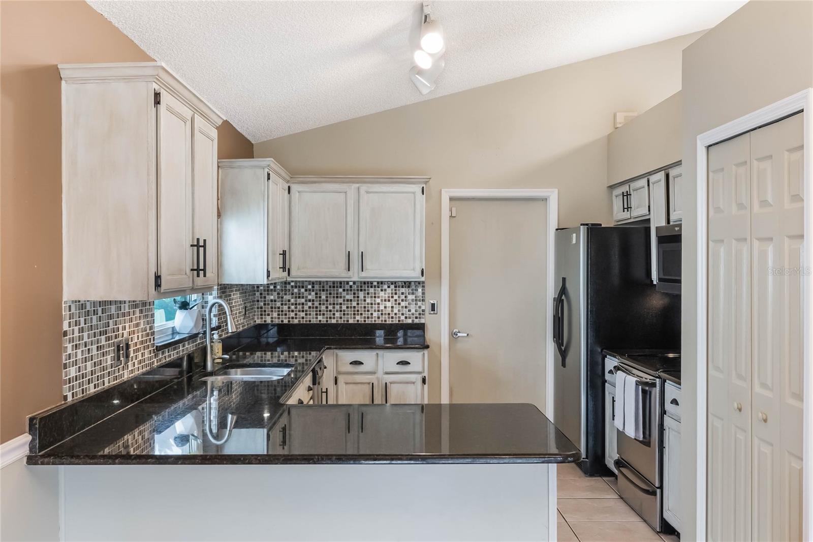 2306 QUAKER CT, ORLANDO, FL, 32837