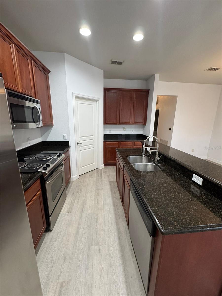 7731 FAIRGROVE AVE, WINDERMERE, FL, 34786