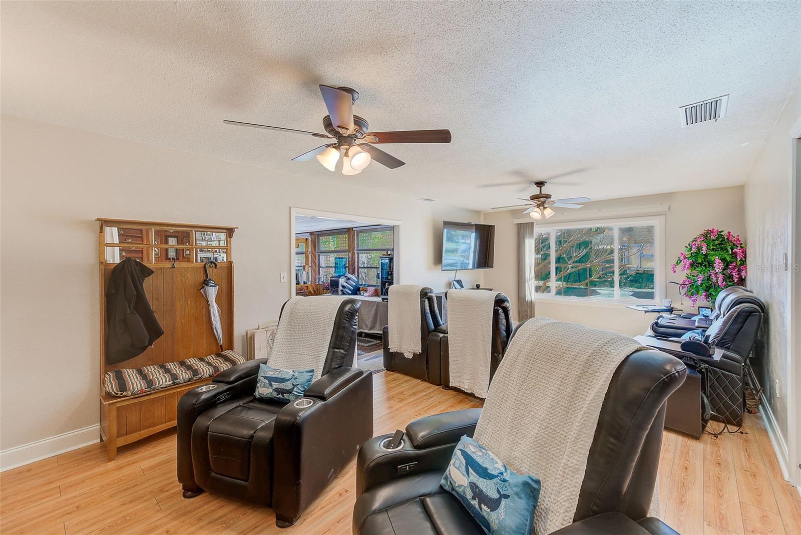 7701 57TH ST N, PINELLAS PARK, FL, 33781