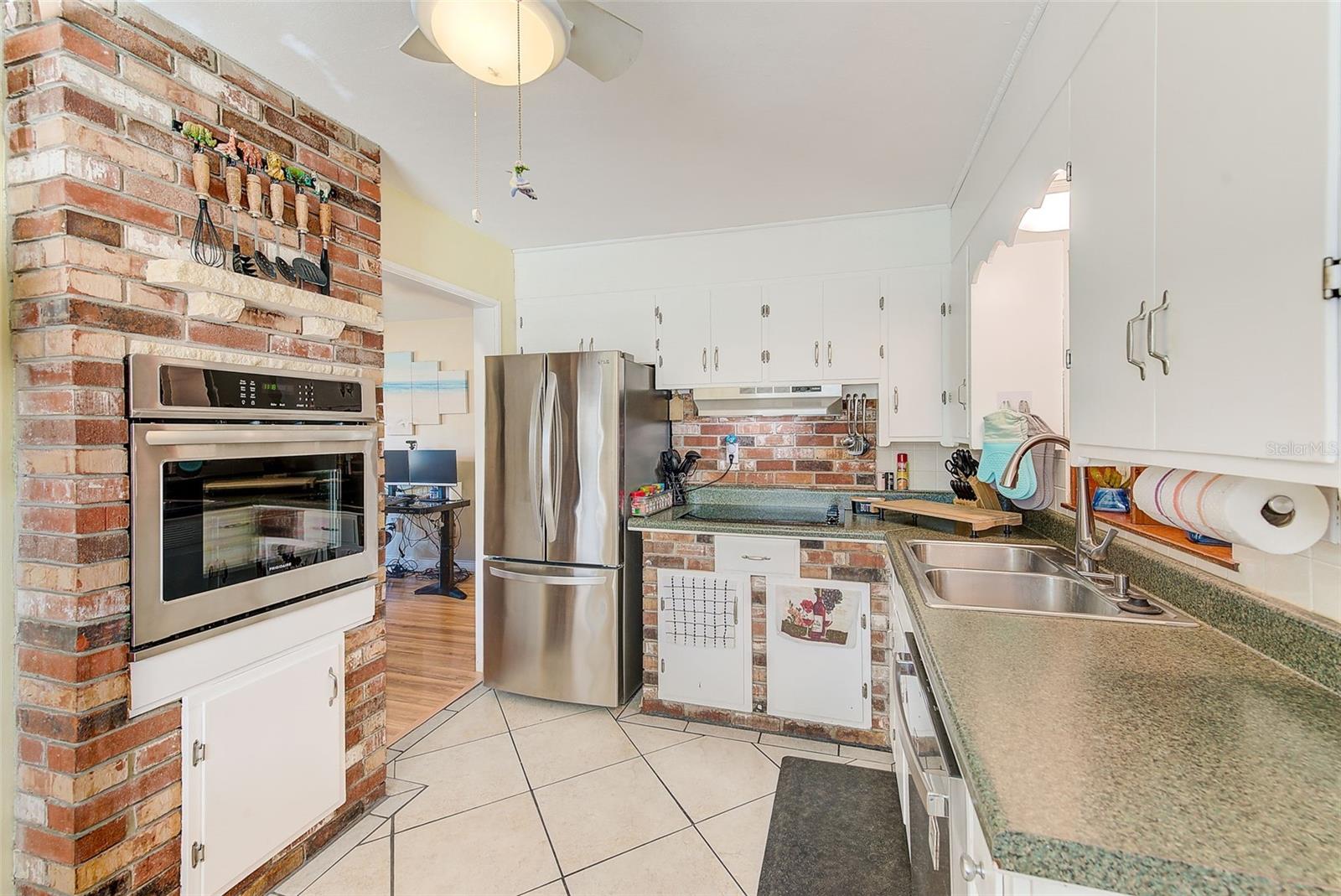 7701 57TH ST N, PINELLAS PARK, FL, 33781