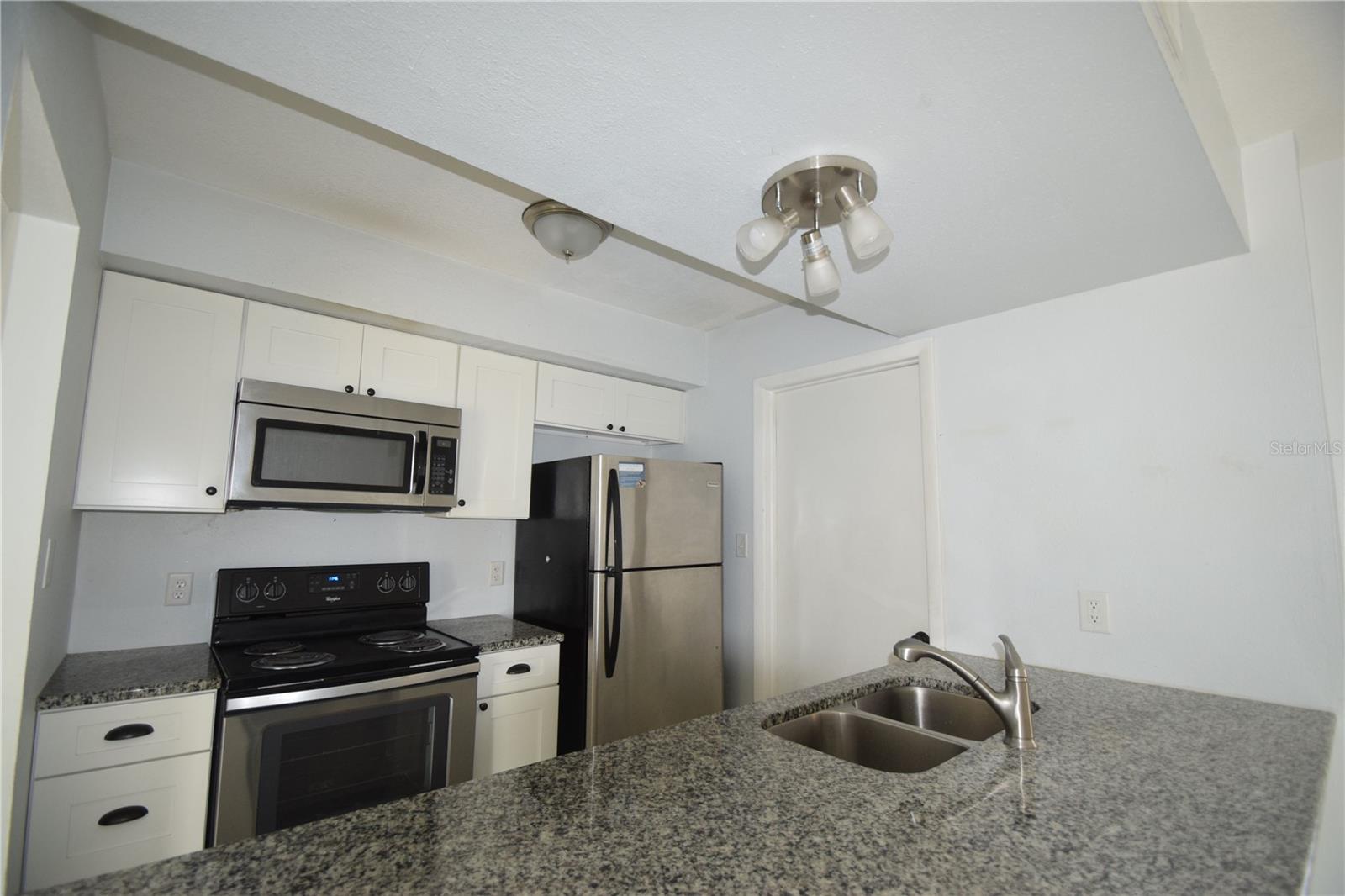 939 CASTLE WAY, LAKELAND, FL, 33803