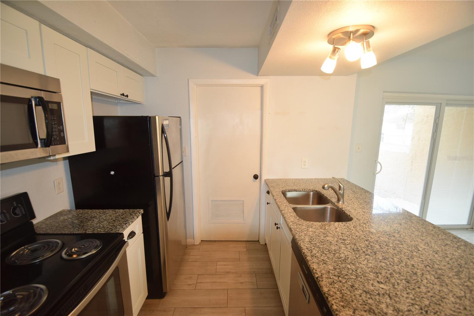 939 CASTLE WAY, LAKELAND, FL, 33803