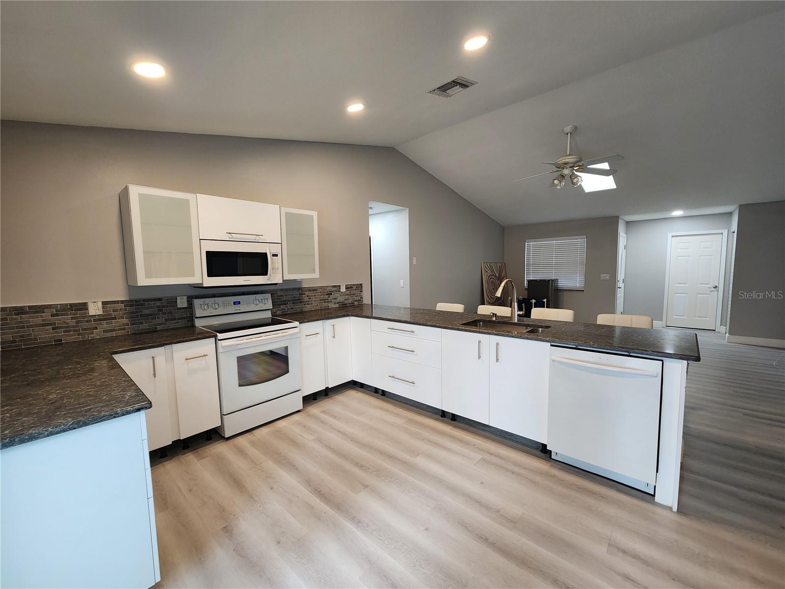 1412 COLUMBIA AVE, PALM HARBOR, FL, 34683