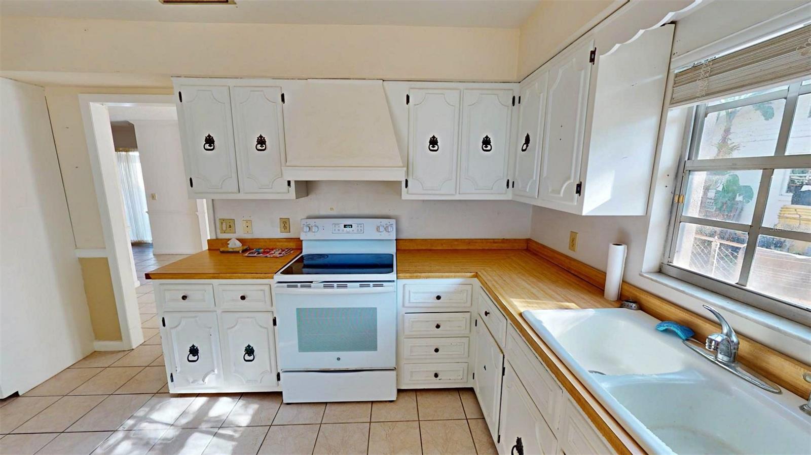 227 W LAKE INA DR, WINTER HAVEN, FL, 33884