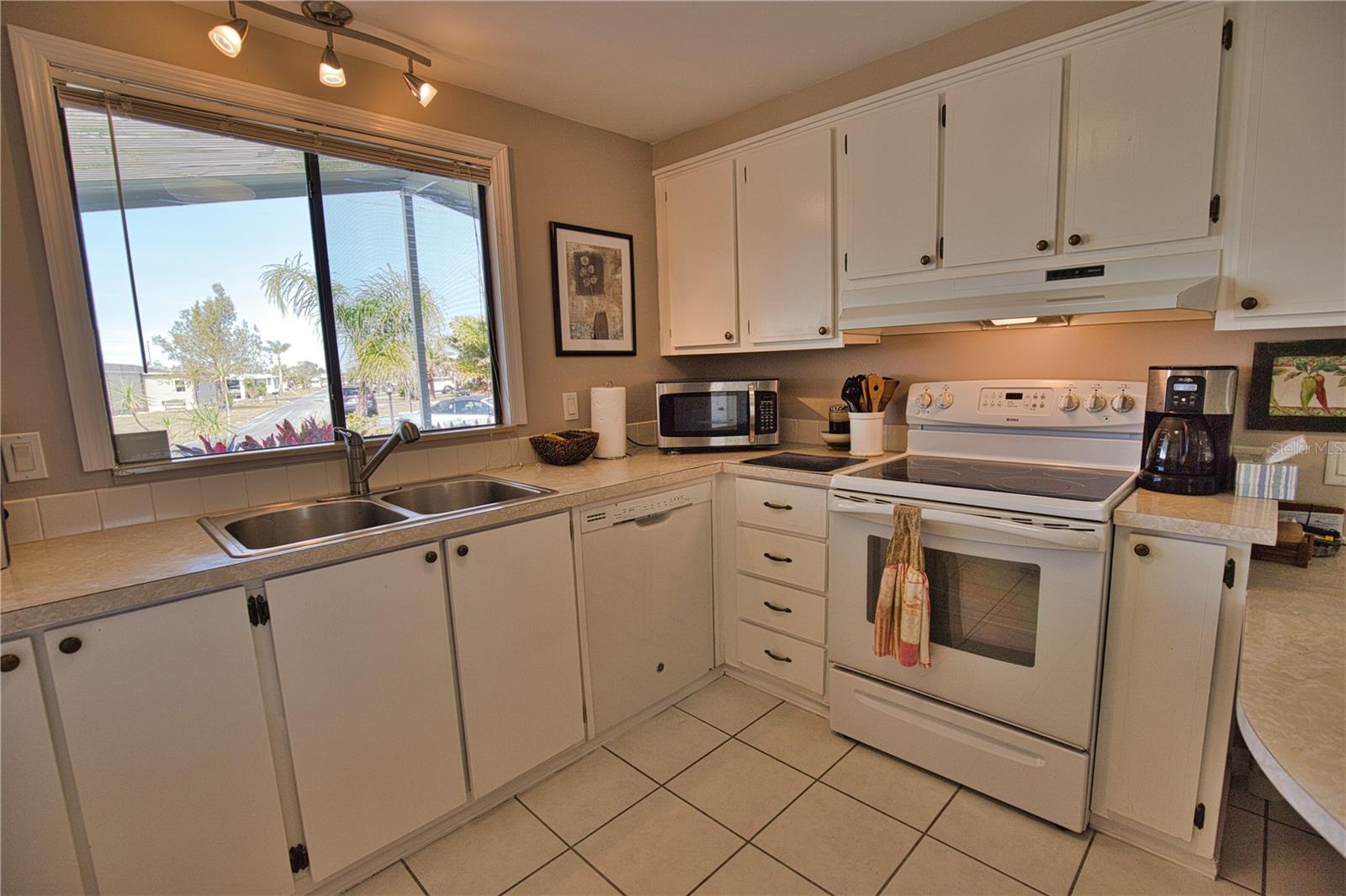 925 IGLESIA DR, NORTH PORT, FL, 34287
