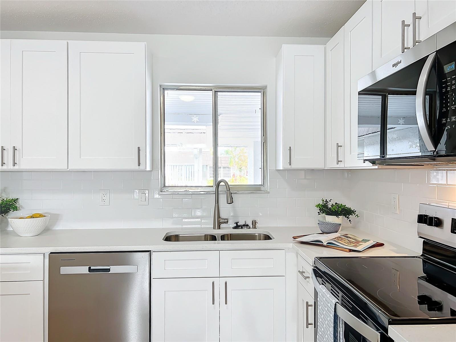 3932 ASHWOOD LN #42, SARASOTA, FL, 34232